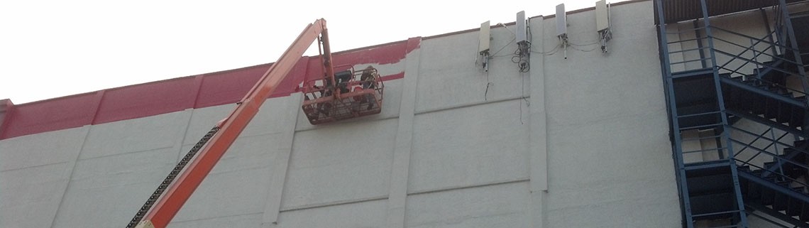 painting a commercial building exterior