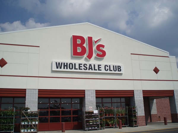 BJs Wholesale exterior